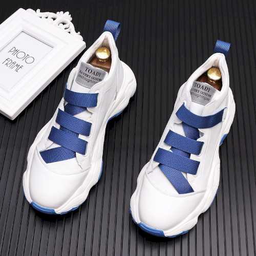 White platform men's casual loafers, trendy and versatile shoes