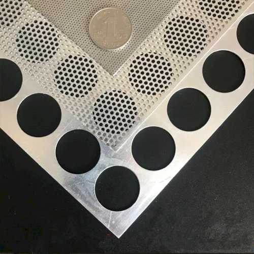 304，201，316Stainless Steel Perforated Sheets